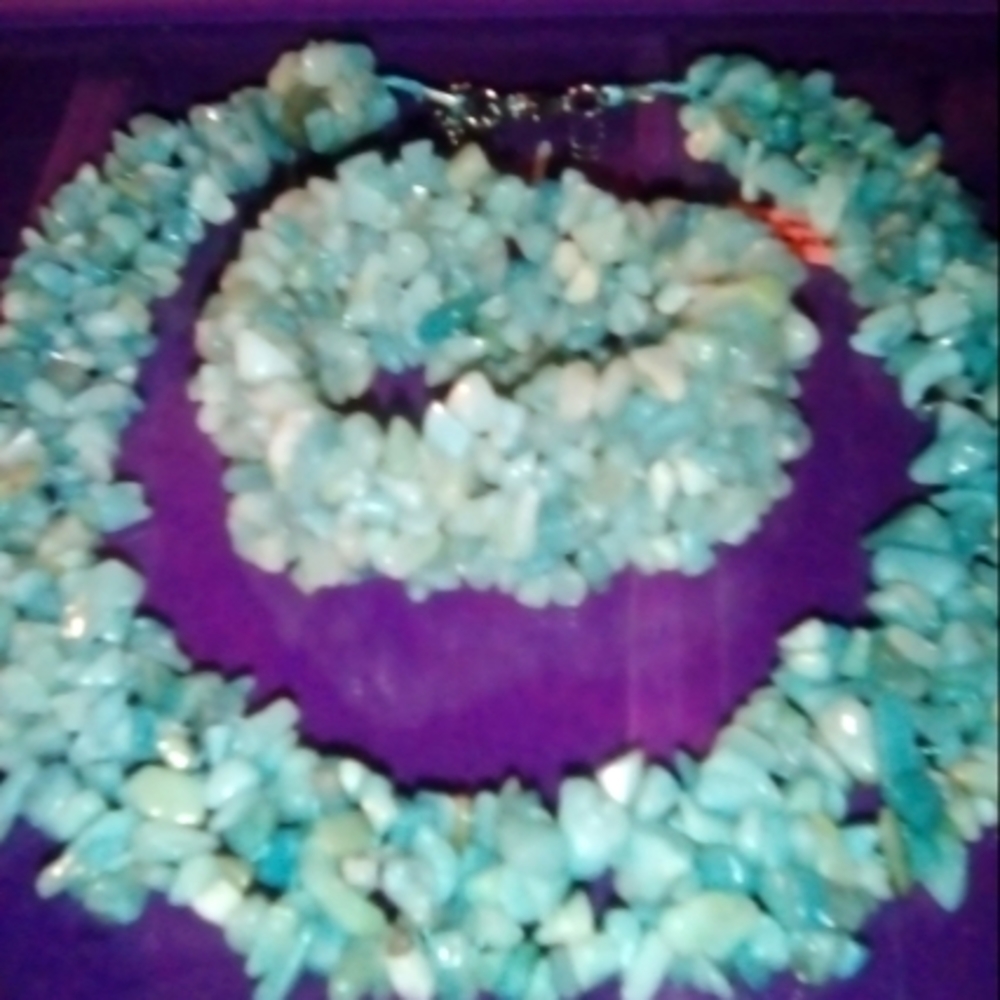 AQUAMARINE BEADED NECKLACE WITH MATCHING BRACELET